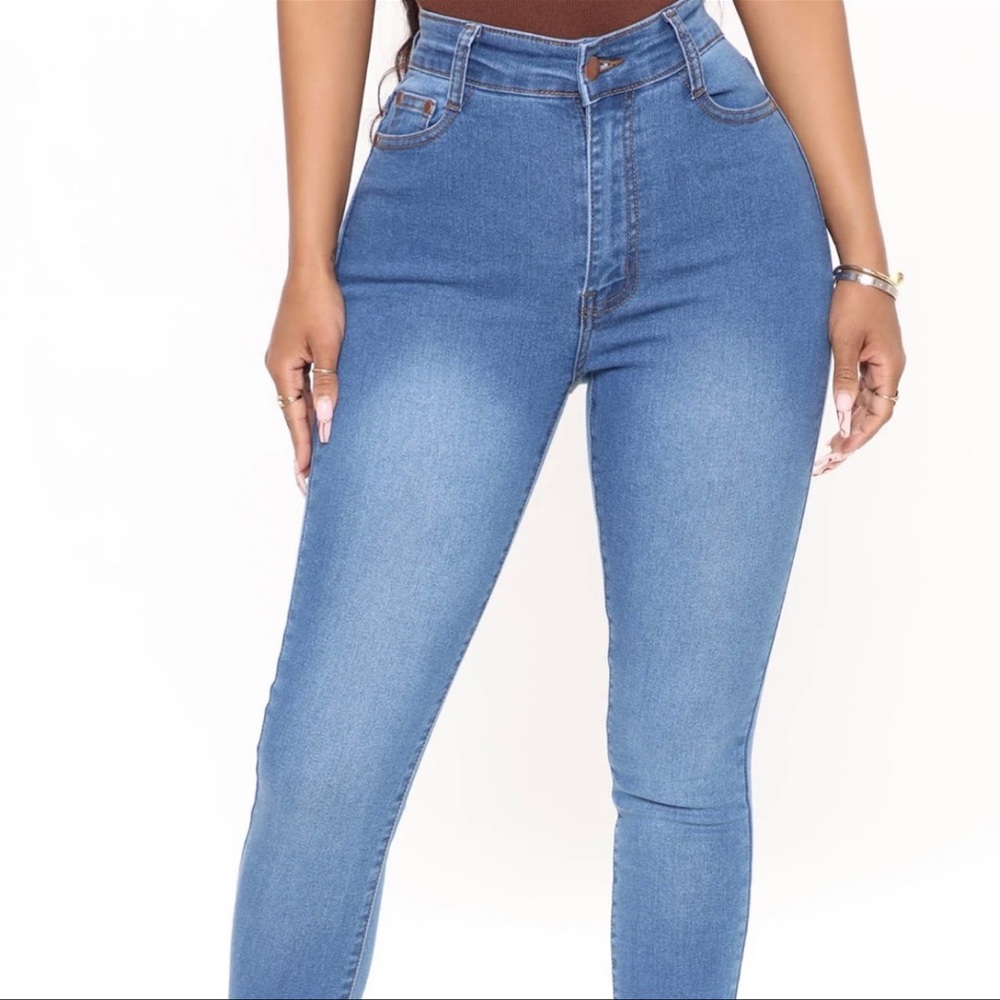 Fashion nova high waisted jeans size 0